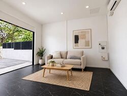 Yio Chu Kang Road (D28), Terrace #639519461